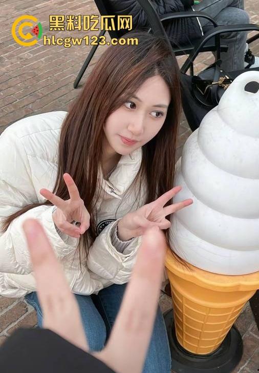 抖音同城约炮【Evelynnn_】翘臀大奶迷人 首次约炮主动上位 自己摇晃抽插 大屁股真诱惑啊!-11