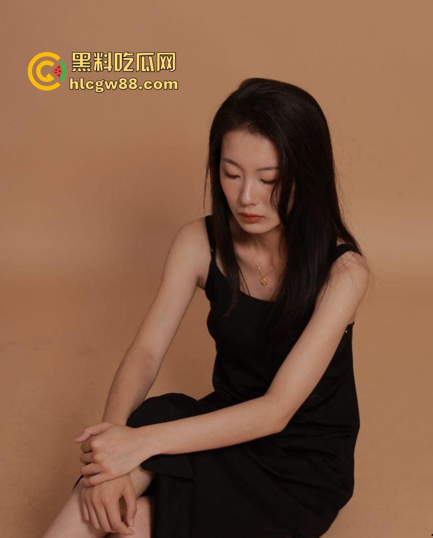 富二代真实约炮 25岁气质舞蹈老师【颜敏敏】颜值高叫床声好听 生活照对比真的太反差了！-5