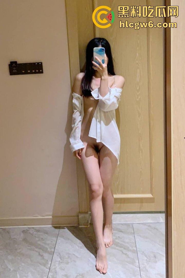 南京中医药大学红发学生妹『 徐思涵』陪金主伴游 白天是摄影师晚上是肉便器 情趣内衣换着花样骚视频流出！-12