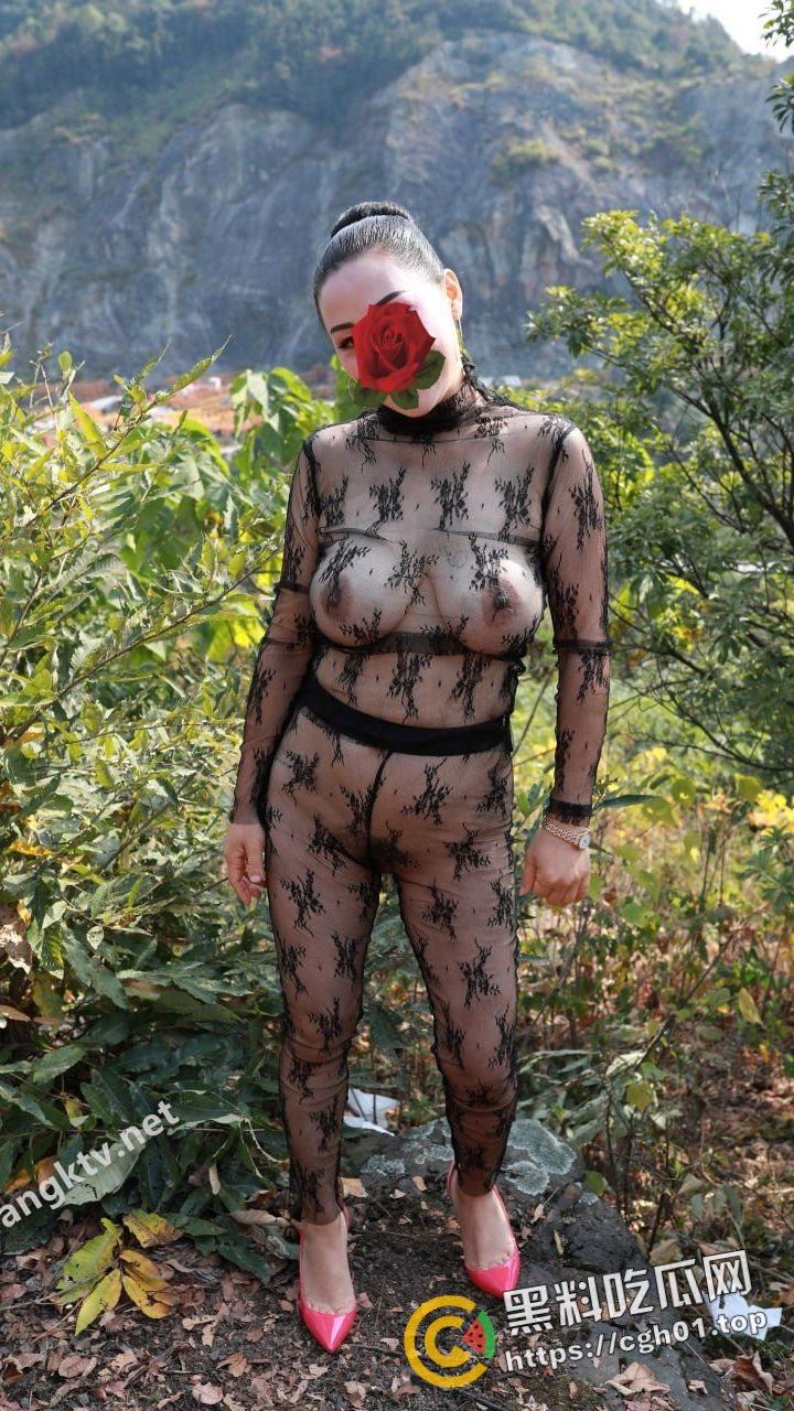 淘宝网红店铺【梦露世家】老板娘再出狠活 熟女情趣自拍 果然自己挣钱就是拼啊 未打码流出-25