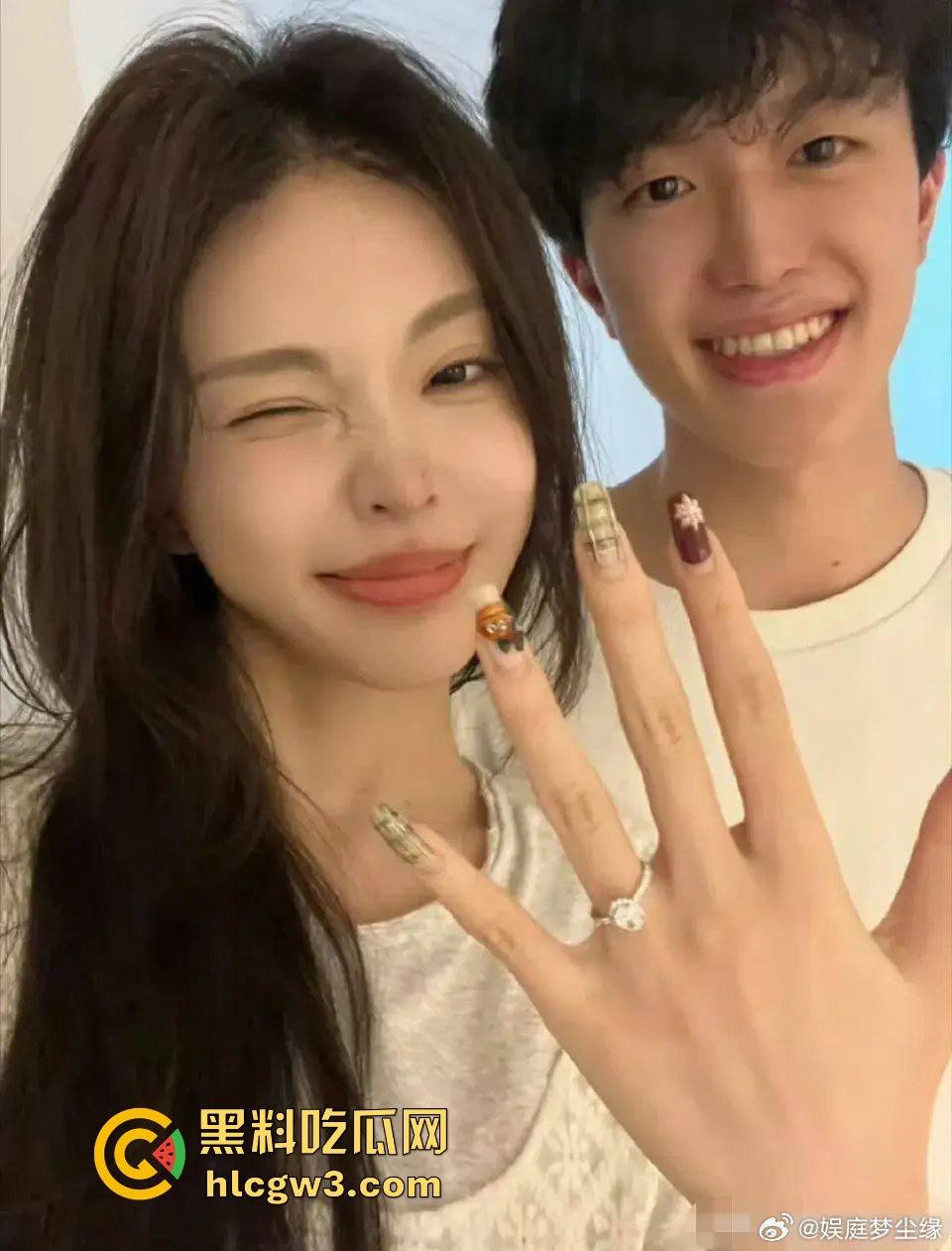 500W粉网红『谢欣桐』劈腿大戏!恋爱四年跑进富二代怀抱,私密视频曝光,干湿分离成神秘操作!-28