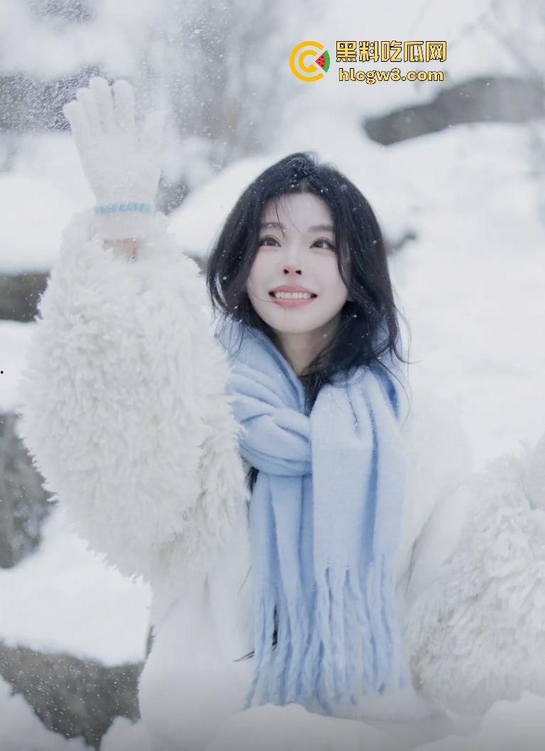 500W粉网红『谢欣桐』劈腿大戏!恋爱四年跑进富二代怀抱,私密视频曝光,干湿分离成神秘操作!-30