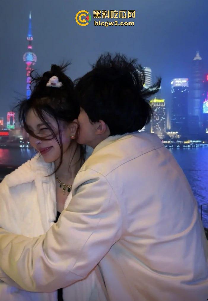 500W粉网红『谢欣桐』劈腿大戏!恋爱四年跑进富二代怀抱,私密视频曝光,干湿分离成神秘操作!-31