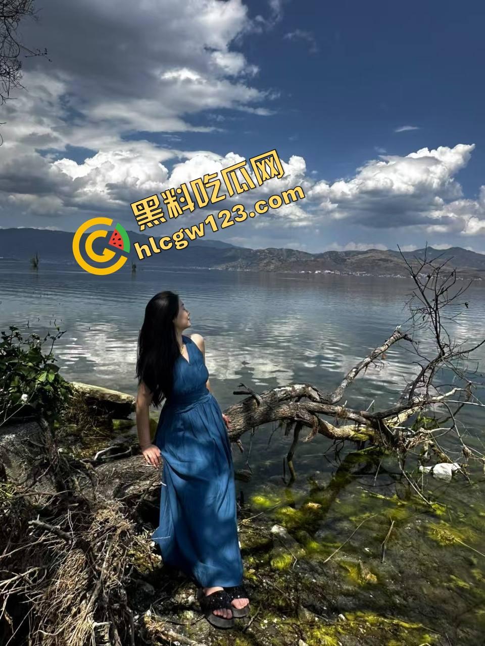 闺蜜双人床上大战,一根双头鸡巴插爆俩逼,谁都不当受,轮着干,姐妹变炮友这才叫姐妹情深!-3