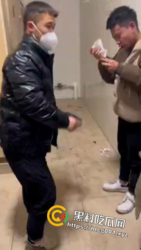 又现霸凌事件 一群精神小伙群殴一男一女拳拳到肉录像视频曝光前排吃瓜-5