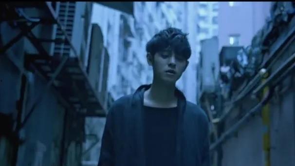 具荷拉惨案后续！外媒揭密韩国男星李胜利 郑俊英等阴暗细节：各种下药轮X拍视频互传！夜店迷倒直接带走？-4