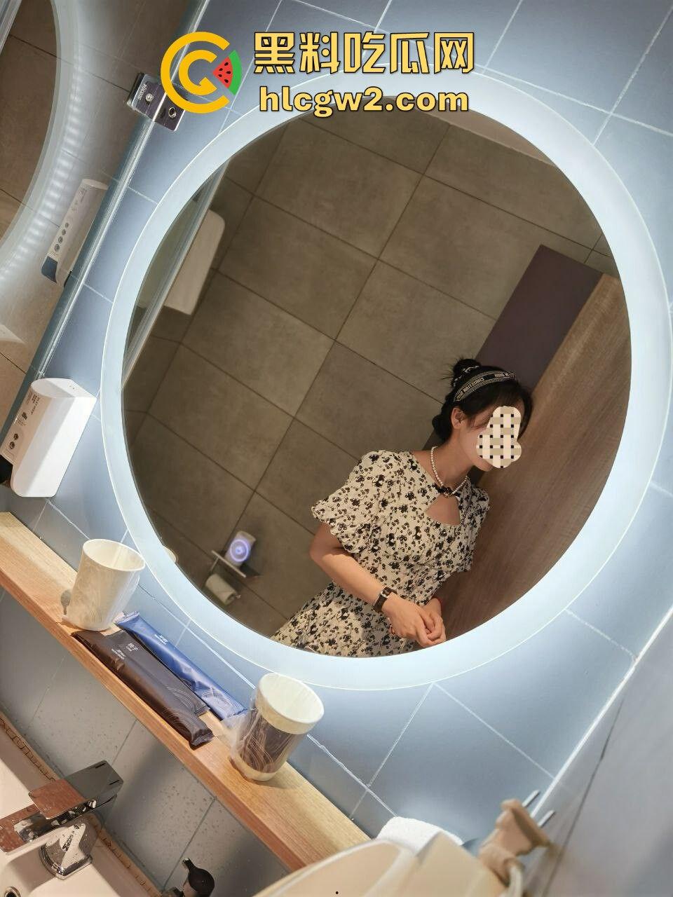 济南大二学生妹【卓梦晗】 极品黑森林身材 乖乖女外表下的骚浪天性性爱自拍福利视频 独家流出！-16