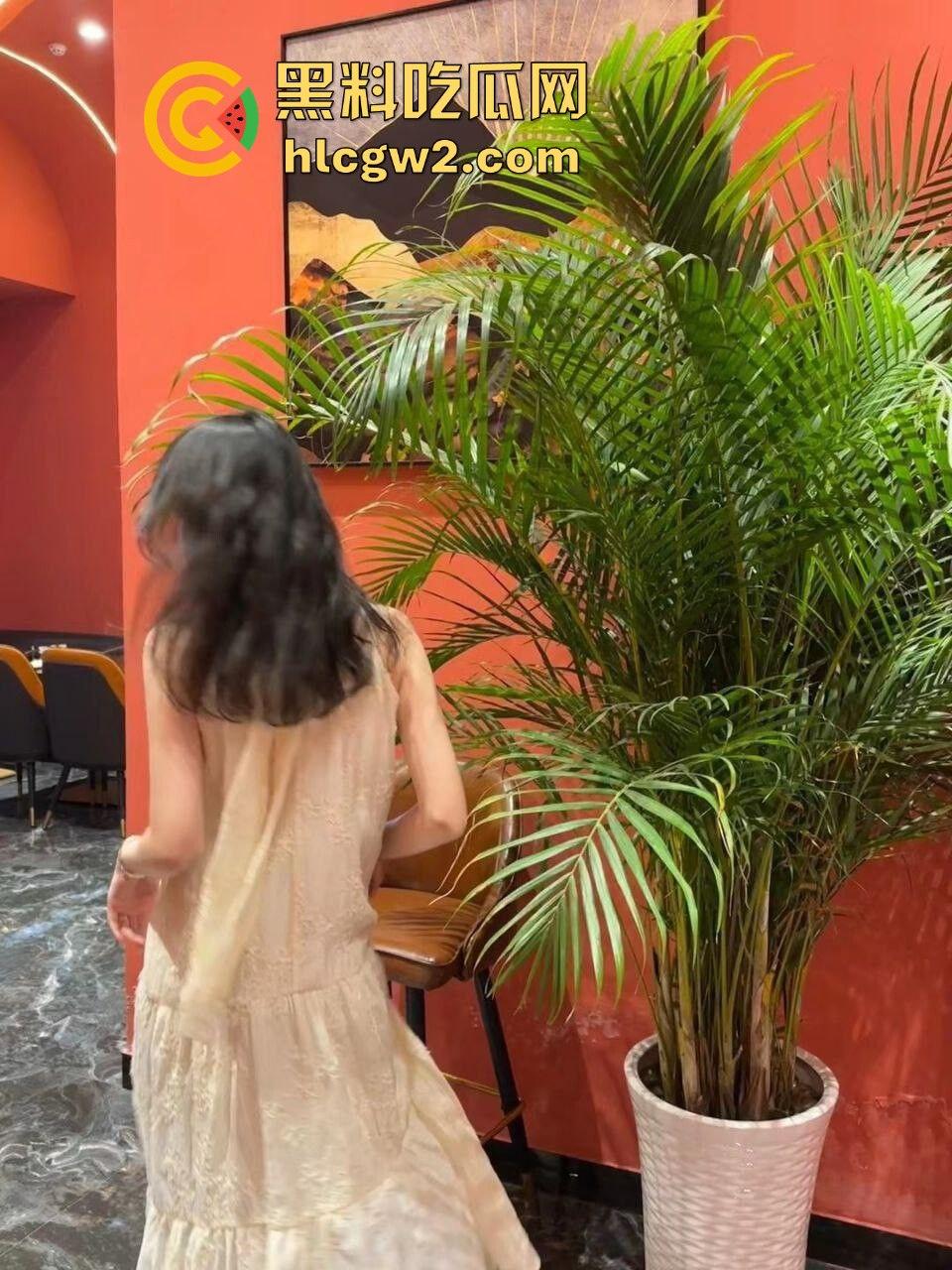 济南大二学生妹【卓梦晗】 极品黑森林身材 乖乖女外表下的骚浪天性性爱自拍福利视频 独家流出！-22