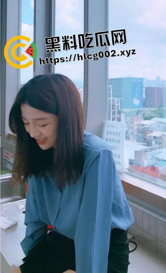 台湾人妻御姐和同事出差开房 浓密的黑森林难怪性欲这么旺盛 嗲嗲的叫床 这谁顶得住-2