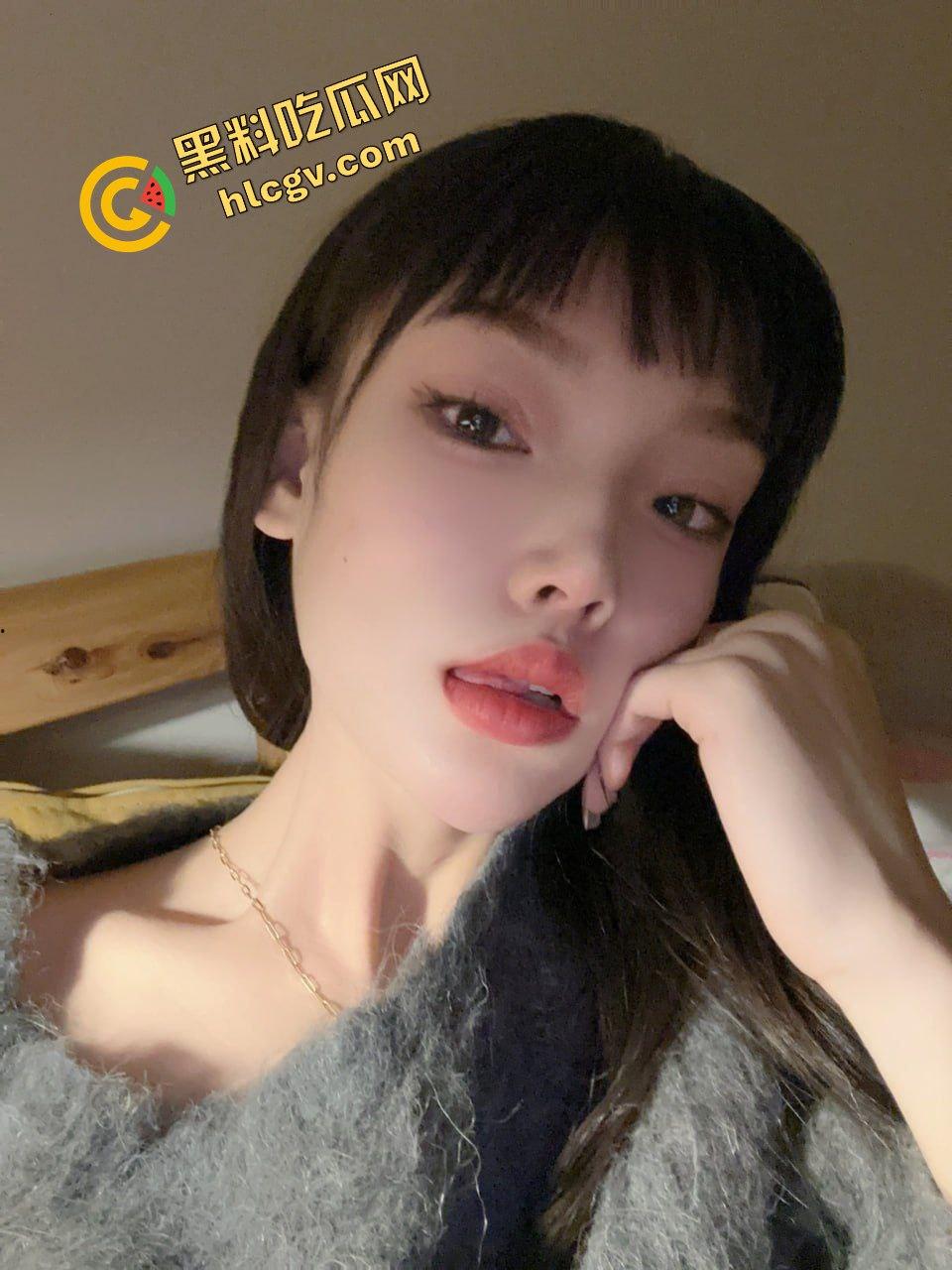 山西阳泉盂县反差小姐姐『高雅丽』黑中带粉的鲍鱼忒美 与男友酒店开房口爱！独家流出！-1