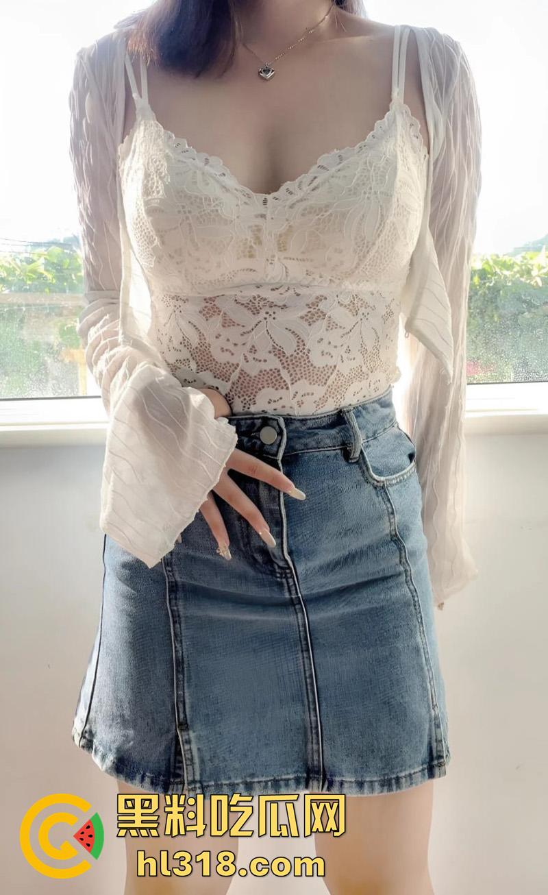 重庆台球厅女助教【梁欣欣】，高颜值完美身材尤物，被社会小伙调教成性奴母狗，还带去给兄弟一起操！-3