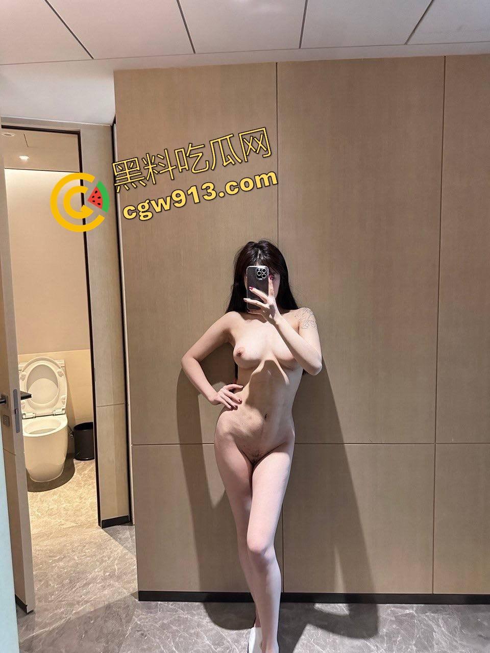 南昌外卖群里天天喊减肥的姑娘，朋友圈晒努力考证，其实夜里跪在床边被金主无套爆操，精液夹着走路去打工！-6