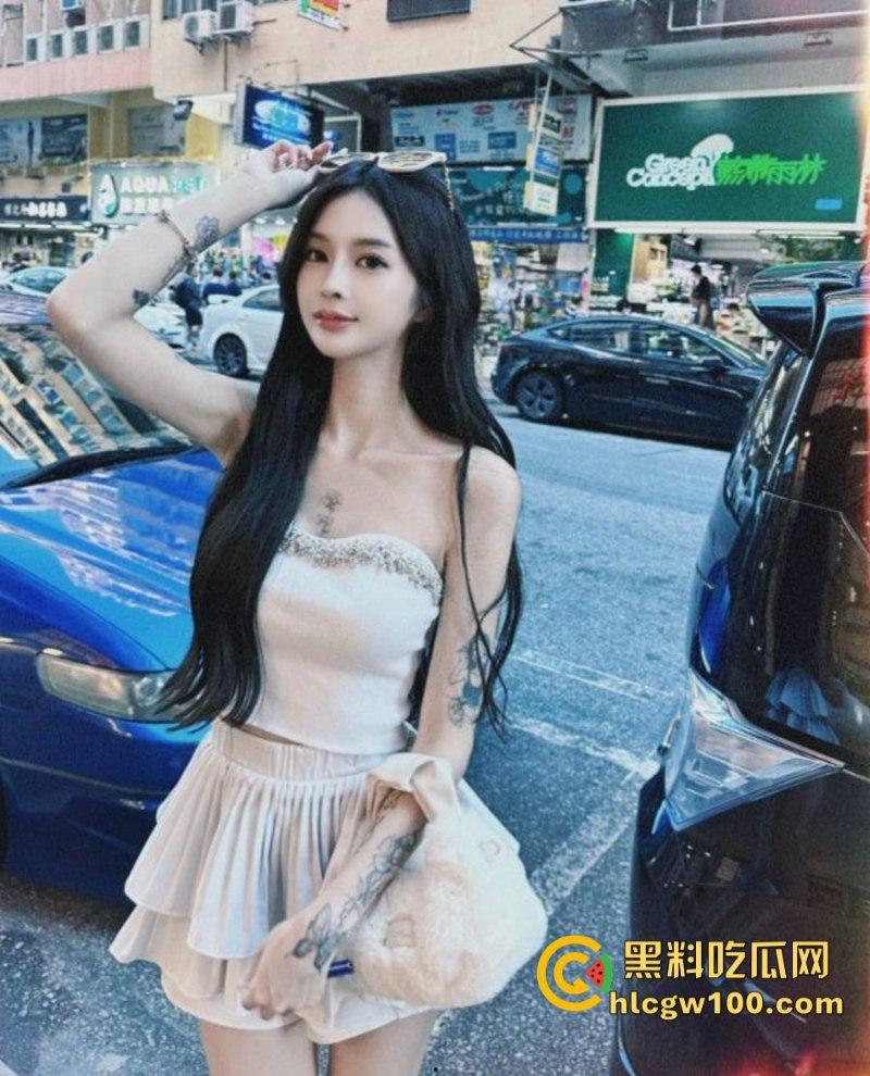 台湾人气网红【韩妮】不雅私密视频被人渣前男友泄露，外表高冷禁欲，背地里是个求操小母狗-8