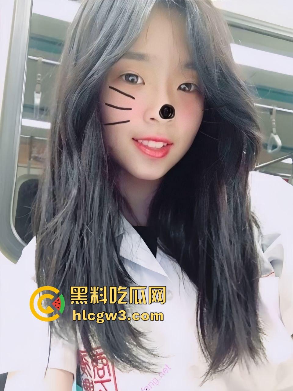 台湾反差学生妹【琳琳】和男友私密照被闺蜜曝光！美颜照骗崩塌，素颜真相丑到不行！-6