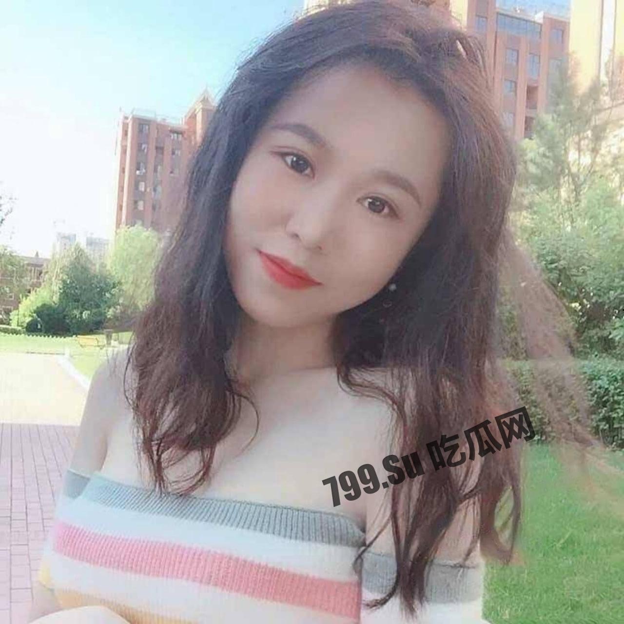 前女友系列!青岛大学大二女生 何欣 和男友私房照分手后遭流出-7