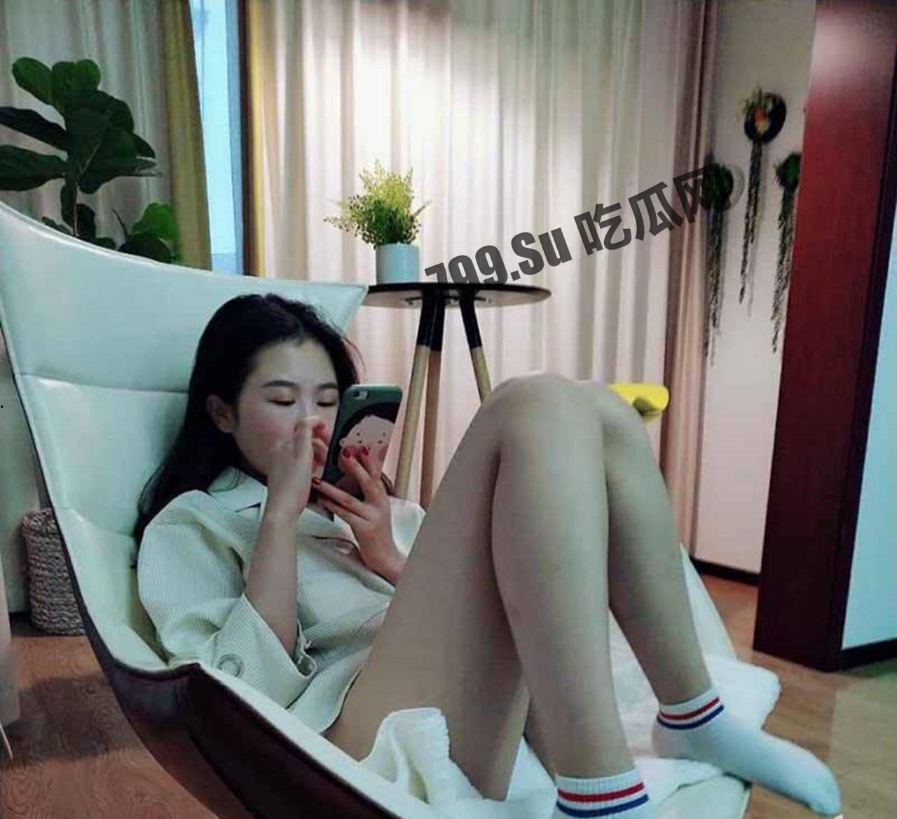 前女友系列!青岛大学大二女生 何欣 和男友私房照分手后遭流出-17