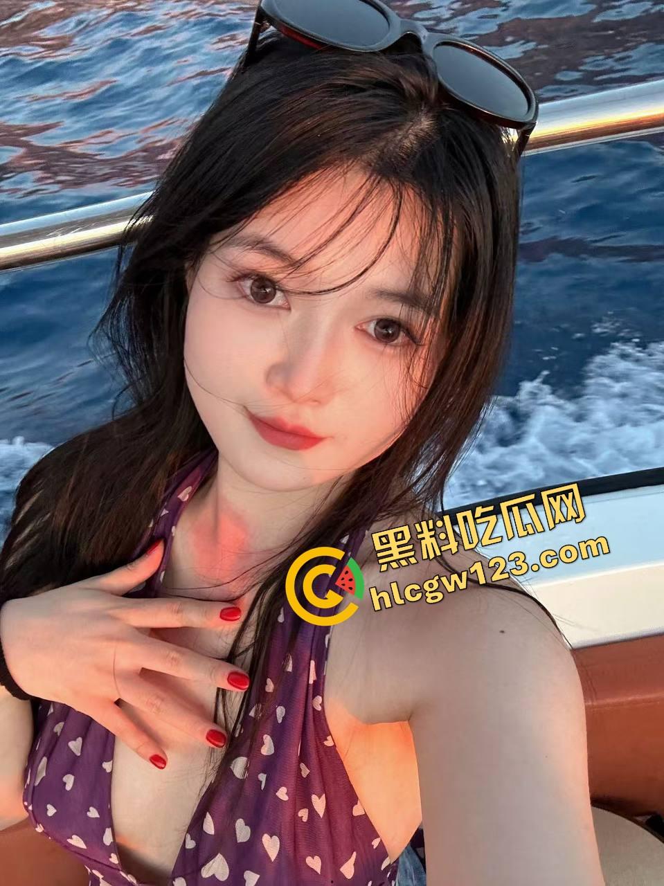 宝鸡文理学院【亢彦如】清纯女学霸化身黑蝴蝶母狗,日撸三四次发骚视频,扣逼揉奶玩疯了!-4