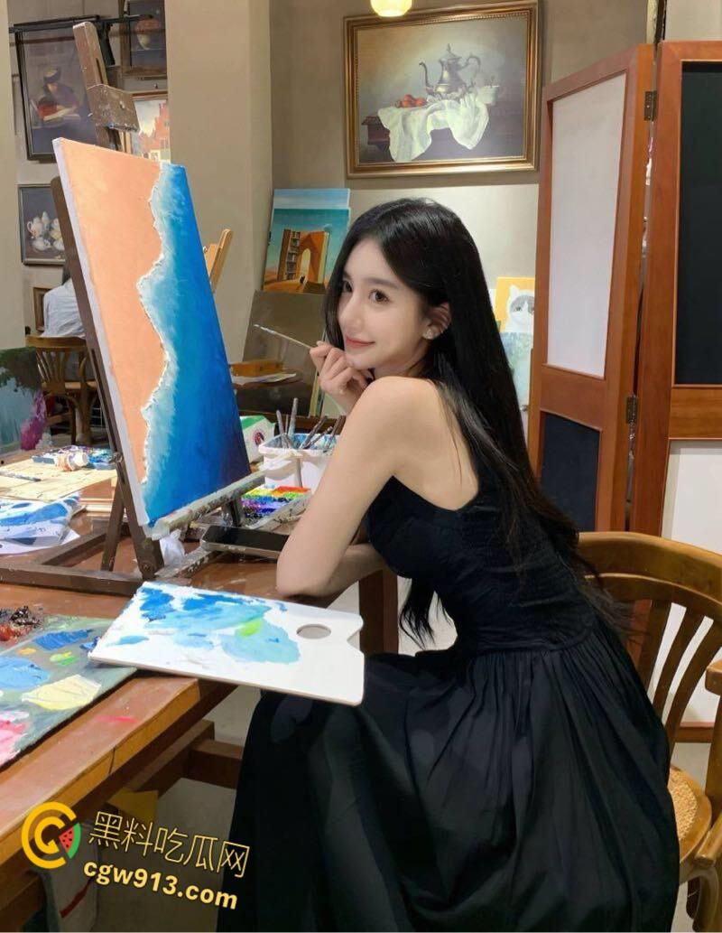 帮烟瘾哥哥买烟,饥渴妹妹主动口交,呻吟甜美干的妹妹白浆直流,快射了主动含屌口爆吞精 !-1