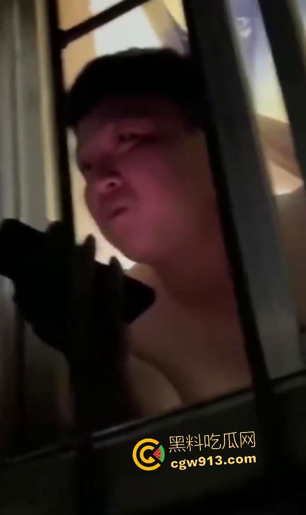 集美两头爽吃被双男揭穿！张勇舔狗订婚砸钱陪睡，发现后直接联系集美的姐姐当面对质，百口莫辩！-5