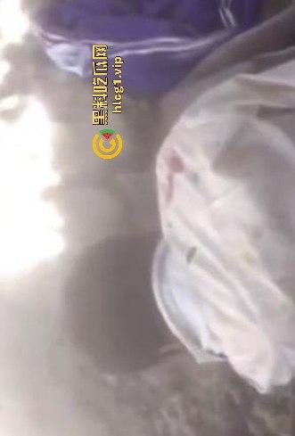 缅甸妙瓦底军阀虐待人质视频曝光,男子被殴打至面目全非,血迹斑斑的恐怖真相!-7