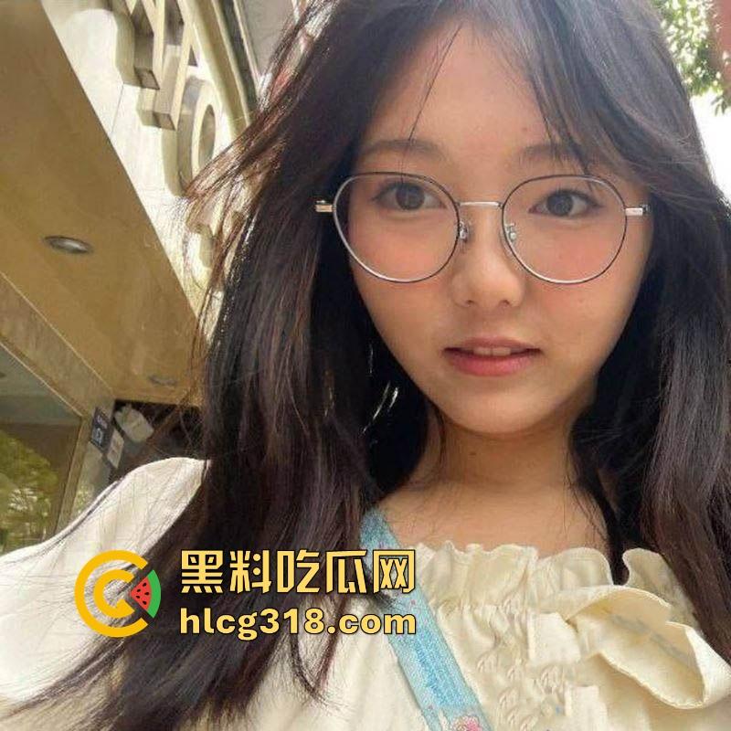 南京理工大学大一学妹【刘文静】性爱视频曝光,淫荡反差,白天清纯乖巧晚上化身精液收割姬!-1