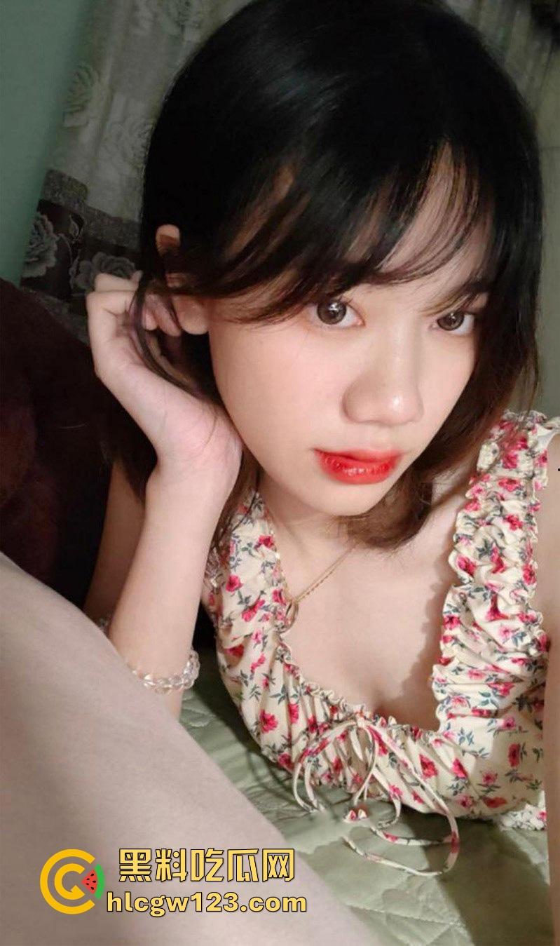 广西师范大学经济系学妹【范陈辰】清纯小coser三天被炮友拿下 酒店开房视频流出 娇嫩身躯被按压在床上猛插！-4