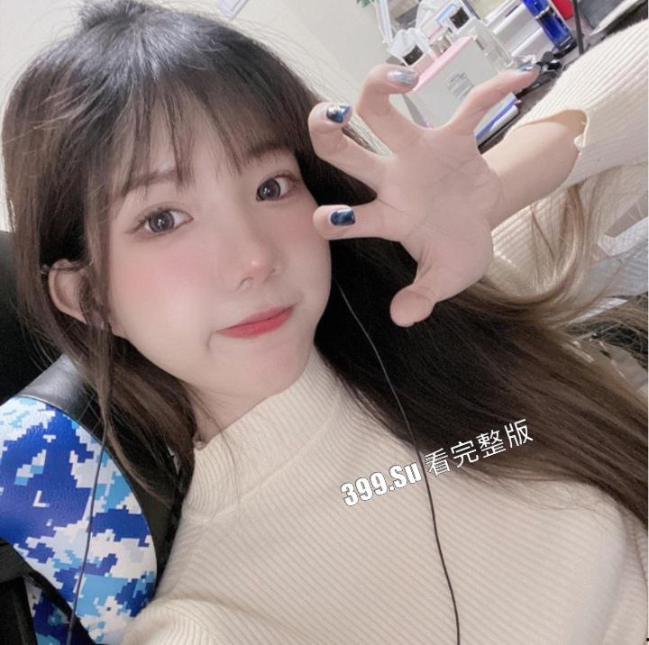 台湾”火车便当事件“女主角知名游戏电竞职业选手爆乳正妹 #張優 性爱视频流出-10